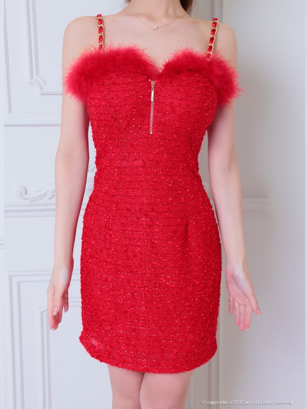 レッド　モデル：さき　着用サイズ：Sサイズ