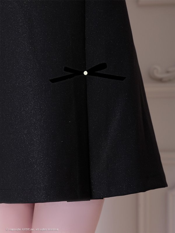 ブラック モデル：ももか　身長：156cm　着用サイズ：Sサイズ