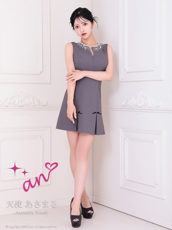 グレー モデル：天使あさまる　着用サイズ：Sサイズ