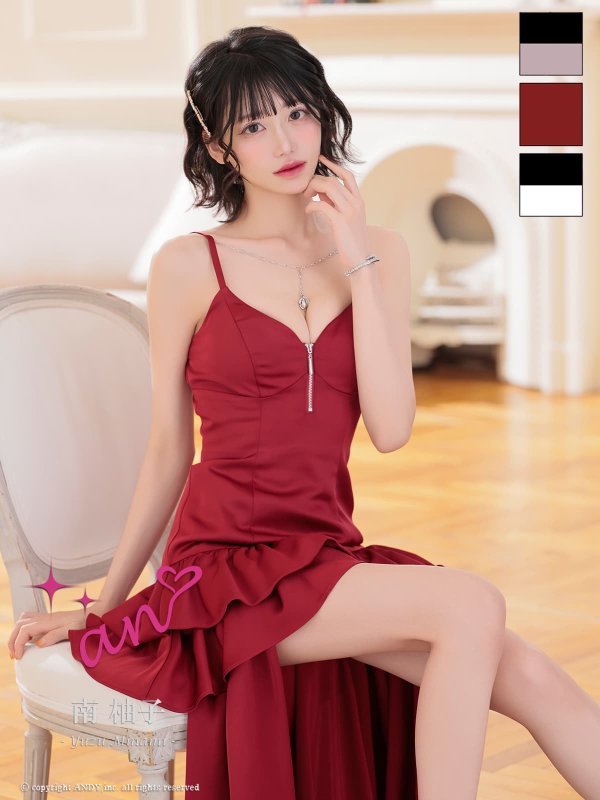 バーガンディ　モデル：南 柚子　身長：160cm　着用サイズ：Sサイズ