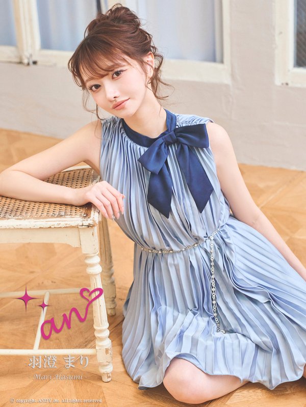 ブルーxネイビー　モデル：羽澄まり　身長：166cm　着用サイズ：Sサイズ