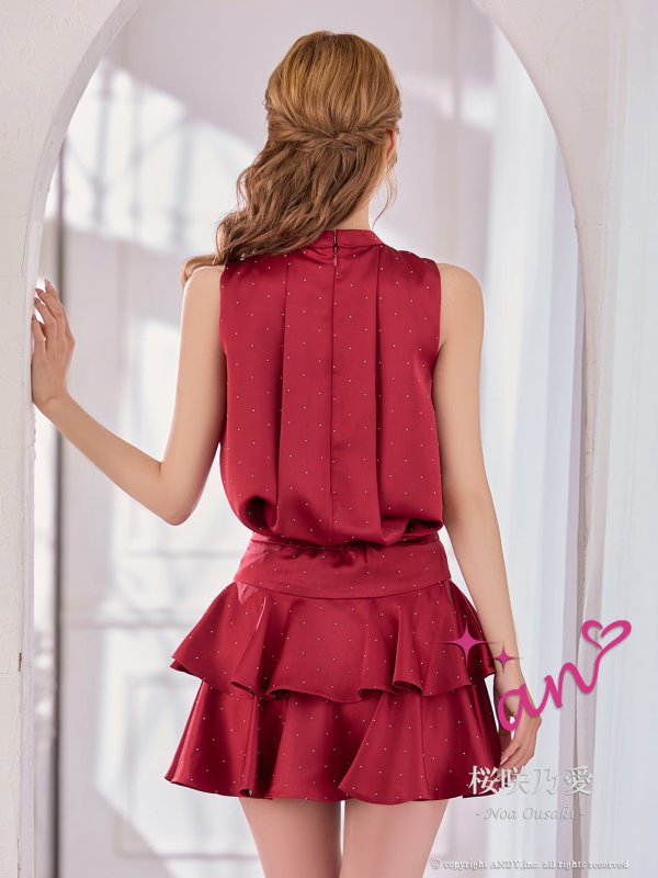 ワインレッド　モデル：桜咲乃愛　身長：164cm　着用サイズ：Sサイズ