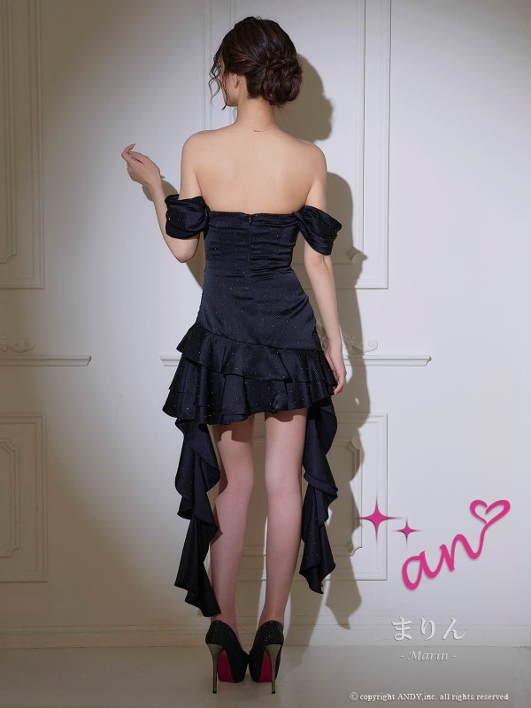 ブラック　モデル：まりん　身長：171cm　着用サイズ：Sサイズ