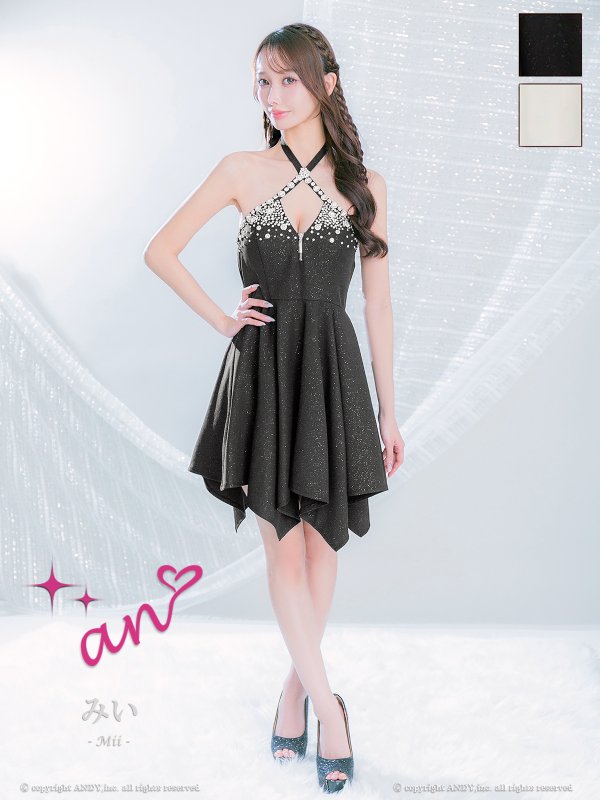 ブラック　モデル：みい　着用サイズ：Sサイズ