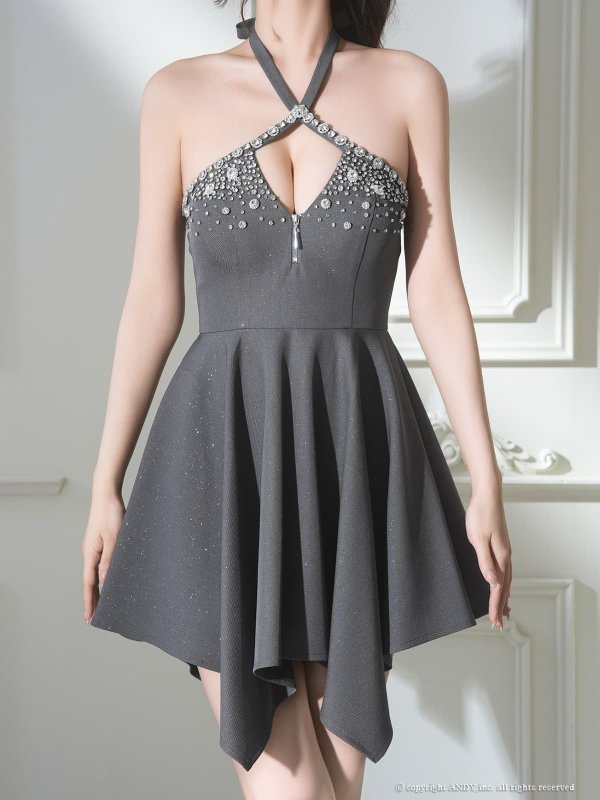 グレー　モデル：まりん　着用サイズ：Sサイズ