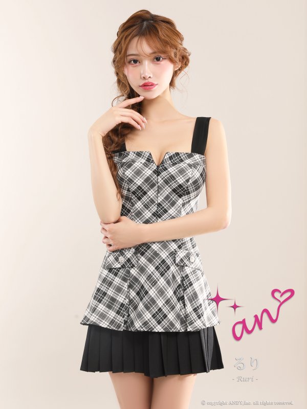 ブラック モデル：るりぴ　身長：165cm　着用サイズ：Sサイズ