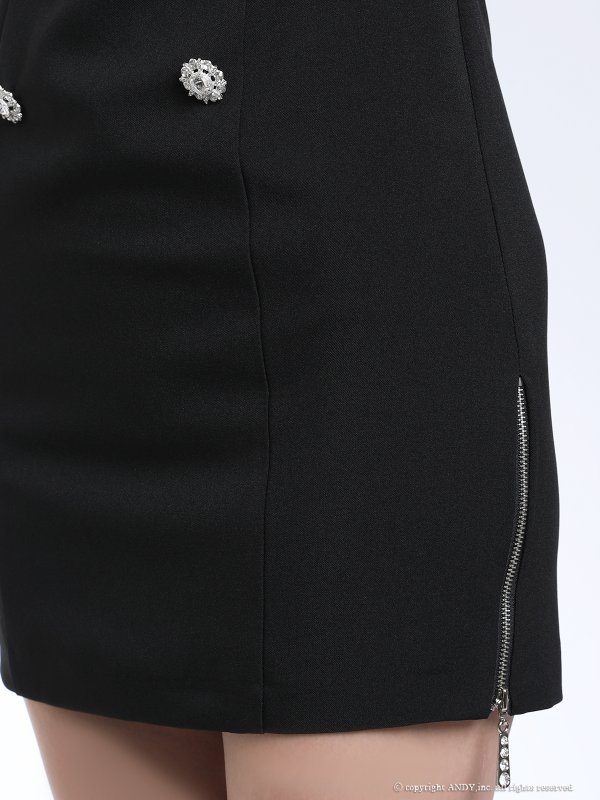 ブラック モデル：るりぴ　身長：165cm　着用サイズ：Sサイズ