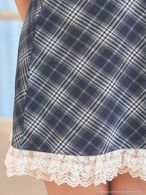 ネイビー　モデル：羽澄まり　身長：158cm　着用サイズ：Sサイズ