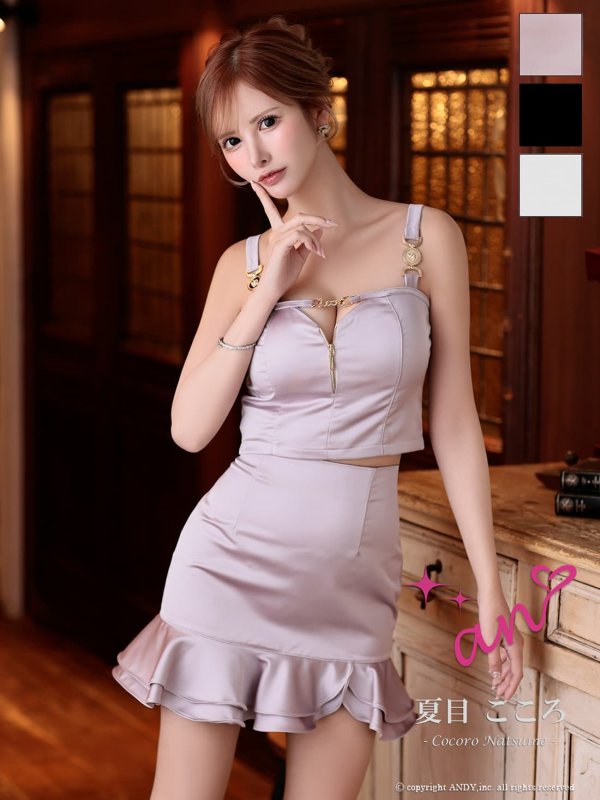 ピンク　モデル：夏目こころ　身長：163cm　着用サイズ：Sサイズ