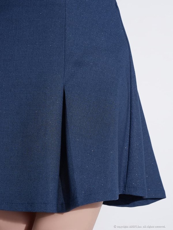 ホワイトxインディゴ　モデル：める　着用サイズ：Sサイズ