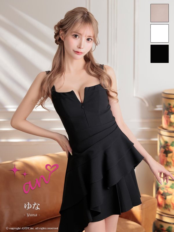 ブラック　モデル：ゆな　着用サイズ：Sサイズ