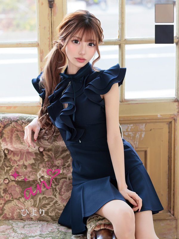 ネイビー　モデル：ひより　身長：152cm　着用サイズ：Sサイズ