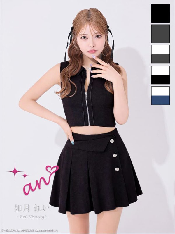 ブラック　モデル：如月れい　身長：156cm　着用サイズ：Sサイズ
