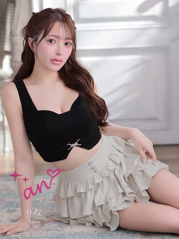 ブラックｘグレージュ　モデル：りな　身長：160cm　着用サイズ：Sサイズ