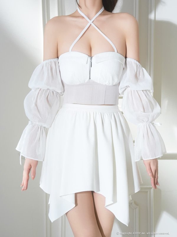 ホワイト　モデル：まりん　身長：164cm　着用サイズ：Sサイズ