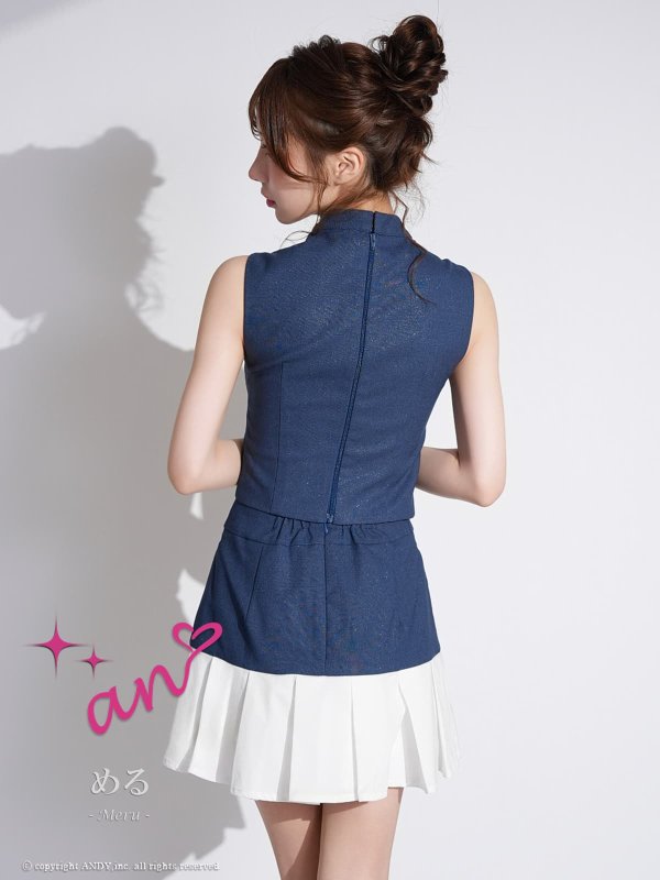 インディゴxホワイト　モデル：める　着用サイズ：Sサイズ