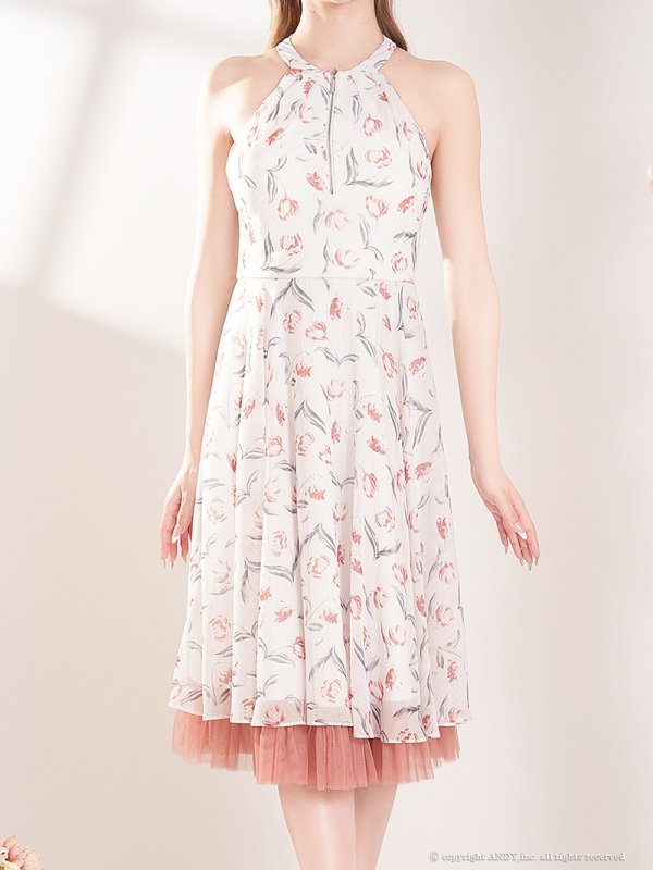 ピンク　モデル：ゆな　着用サイズ：Sサイズ