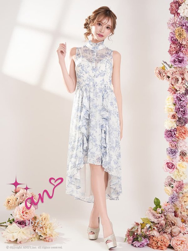 ブルー　モデル：ゆな　着用サイズ：Sサイズ