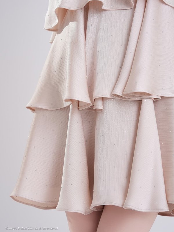 ベージュ　モデル：める　着用サイズ：Sサイズ