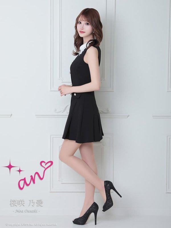 ブラック　モデル：桜咲乃愛　身長：164cm　着用サイズ：Sサイズ