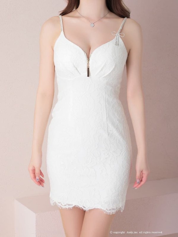 ホワイト　モデル：ゆめ　身長：160cm　着用サイズ：Sサイズ