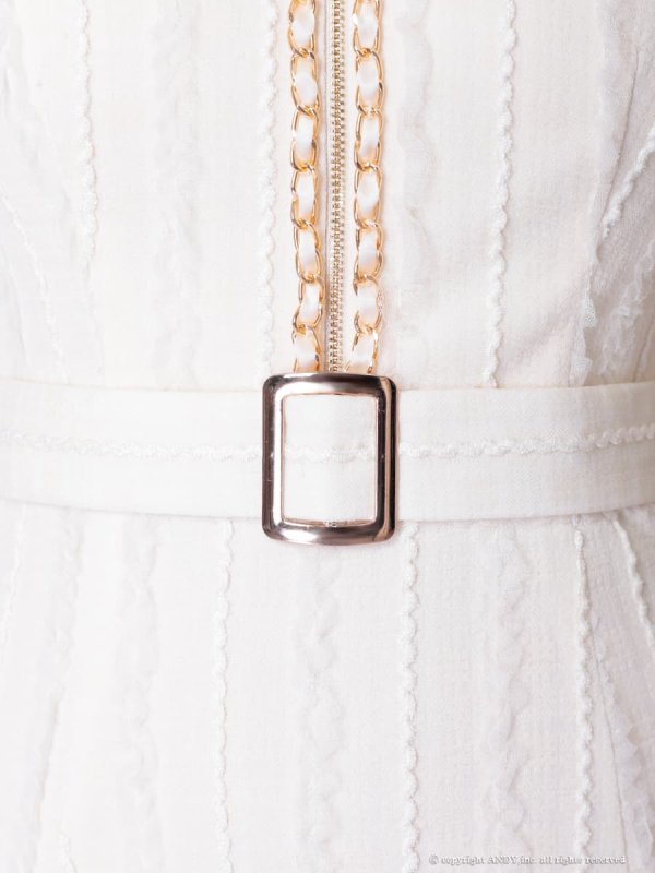 アイボリー モデル：ももか　身長：156cm　着用サイズ：Sサイズ