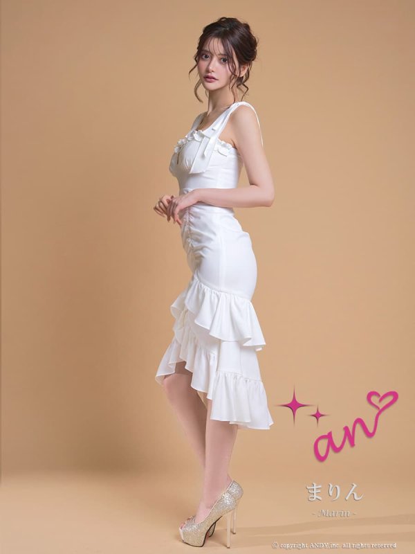 ホワイト　モデル：まりん　身長：164cm　着用サイズ：Sサイズ