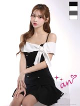 XSサイズあり【an/アン】ビジューバックル/ オフショルダー/ キャミソール/ プリーツ/ バイカラー/ ダブルボタン/ リボン/ フレア/ セットアップ風/ ミニドレス/ キャバドレス[OF05]
