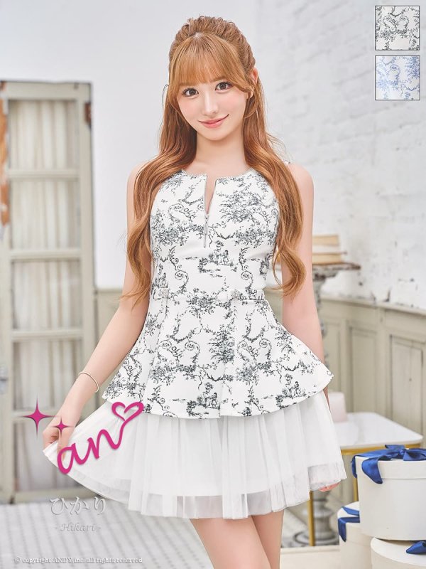 ホワイトxブラック　モデル：ひかり　着用サイズ：Sサイズ
