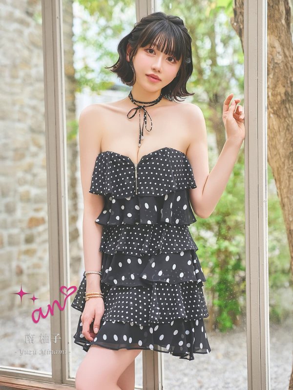 ブラック　モデル：南柚子　身長：163cm　着用サイズ：Sサイズ