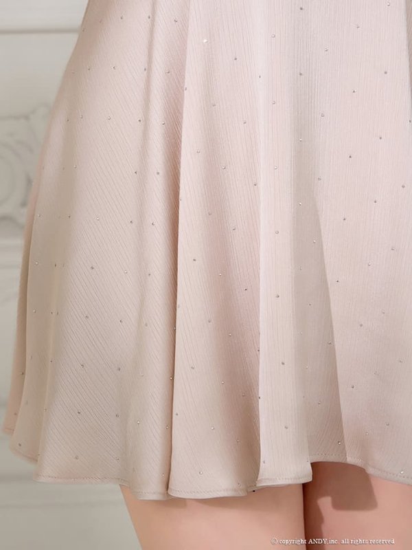 ベージュ モデル：まりん　身長：171cm　着用サイズ：Sサイズ