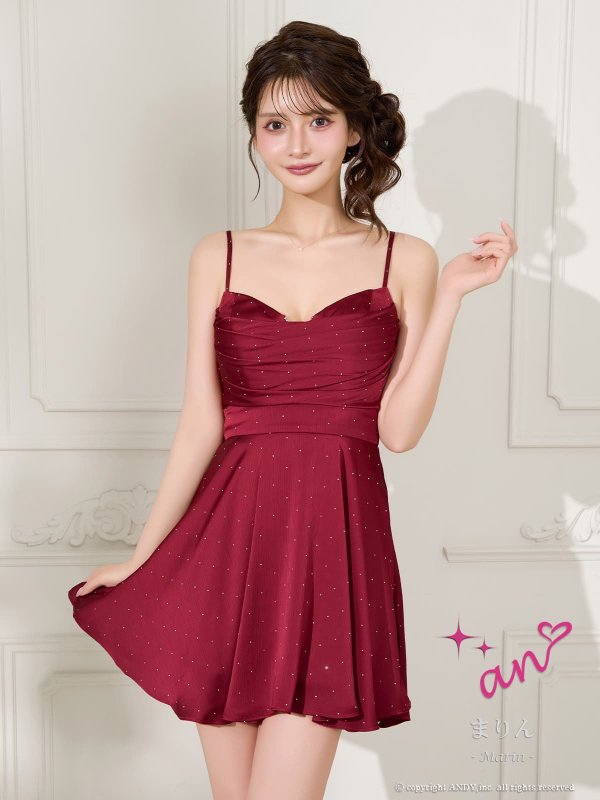 ワインレッド モデル：まりん　身長：171cm　着用サイズ：Sサイズ