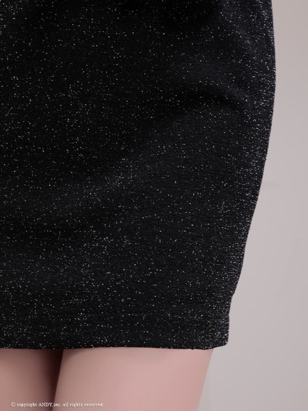 ホワイトxブラック　モデル：ももか　身長：156cm　着用サイズ：Sサイズ