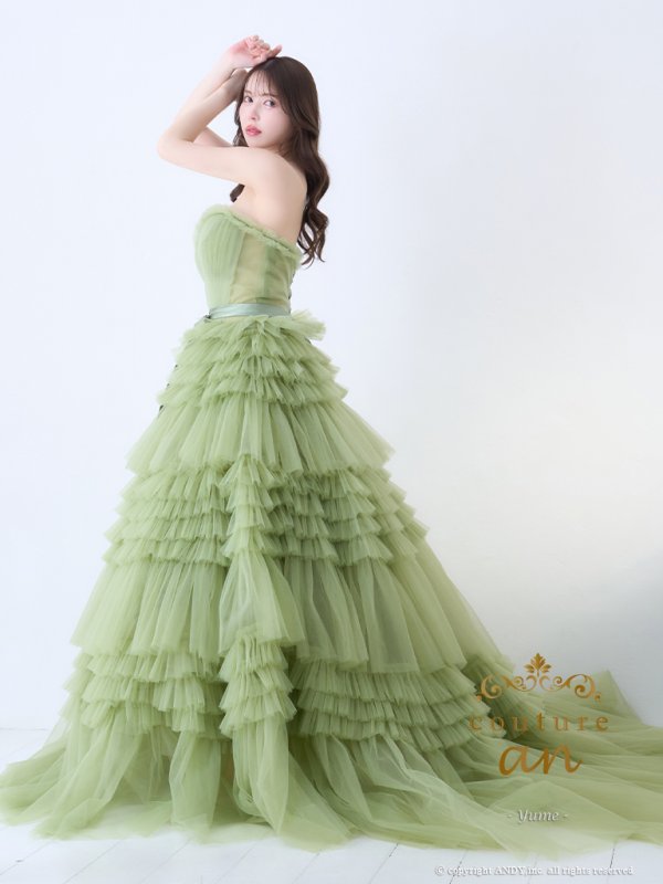 グリーン モデル:ゆめ 身長:160cm 着用サイズ:S(XS〜M)