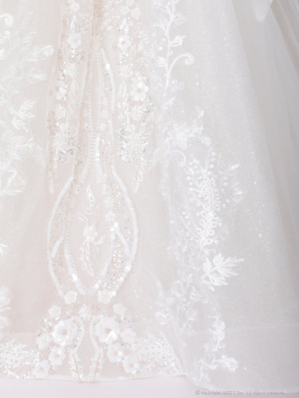 ホワイト モデル：ゆめ　身長：160cm　着用サイズ：S(XS〜M)サイズ