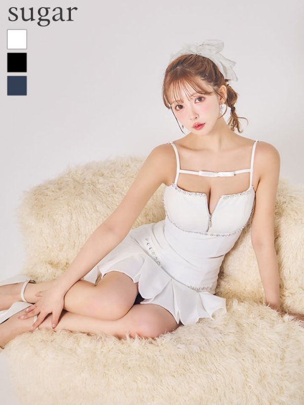 ホワイト モデル：三上悠亜　身長：159cm　着用サイズ：Sサイズ