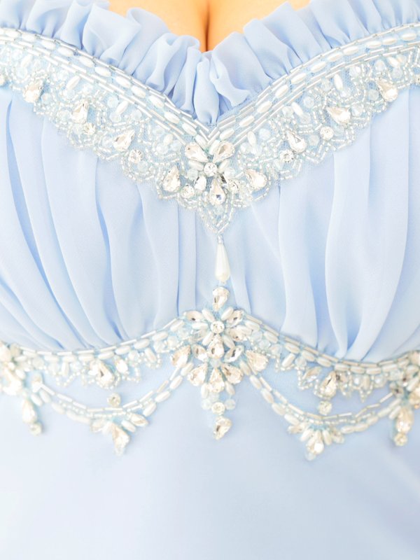 サックス モデル:葉月芽生 身長:157cm 着用サイズ:Sサイズ