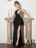 ブラック　モデル：葉月芽生　身長：157cm　着用サイズ：Sサイズ