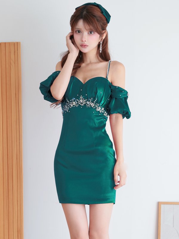 ダークグリーン モデル：まりん　身長：164cm　着用サイズ：Sサイズ