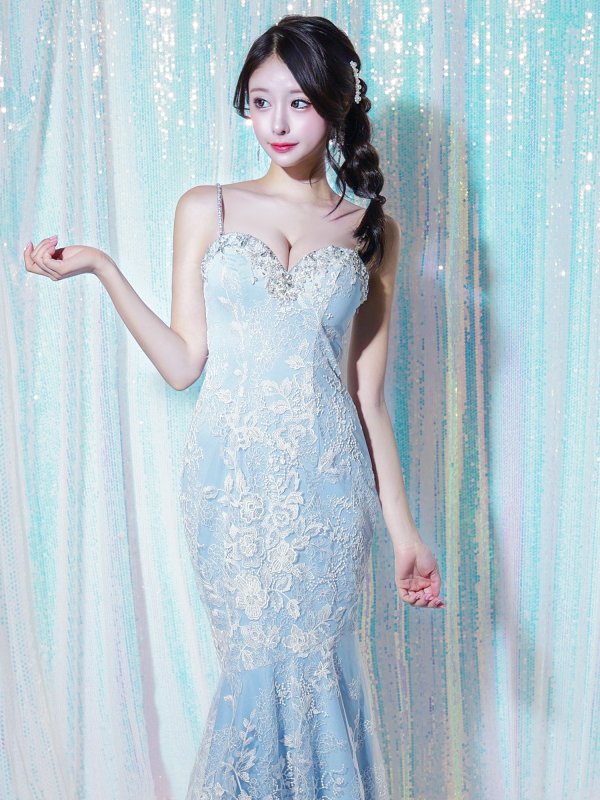 サックス モデル：ゆめか　身長：160cm　着用サイズ：Sサイズ