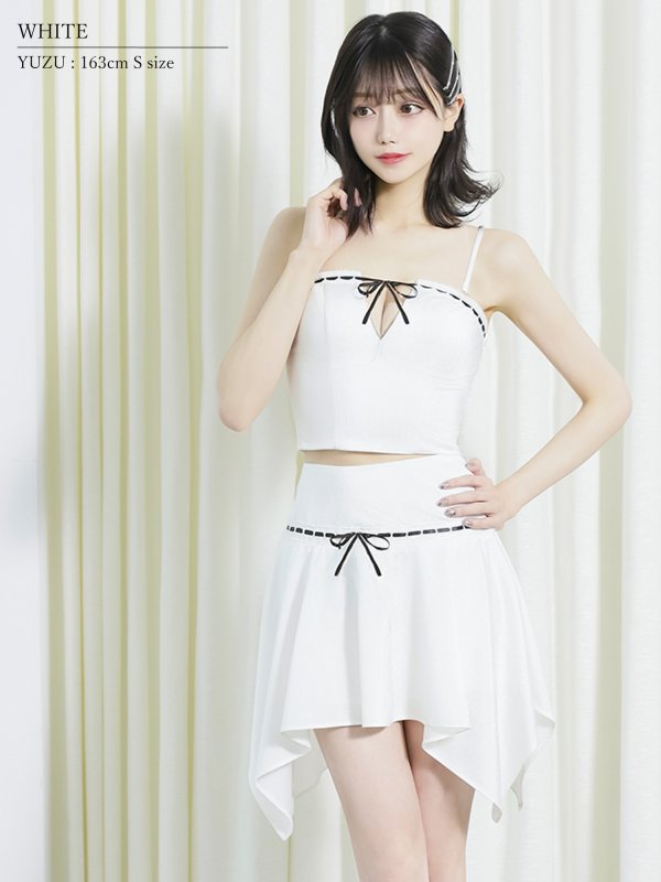 ホワイト　モデル：南柚子　身長：163cm　着用サイズ：Sサイズ
