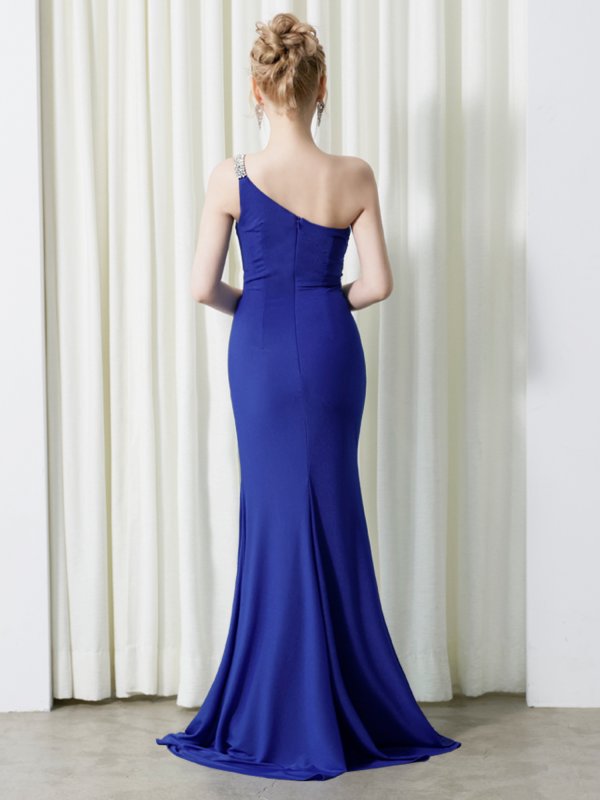 ロイヤルブルー モデル：きよみ　身長：158cm　着用サイズ：Sサイズ