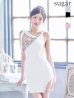 ホワイト モデル：カルア　身長：156cm　着用サイズ：Sサイズ