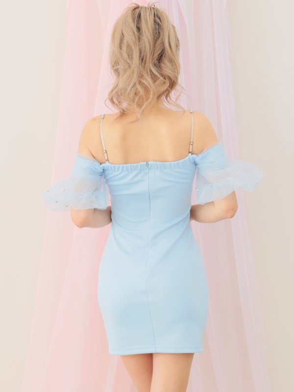 サックス モデル:葉月芽生 身長:157cm 着用サイズ:Sサイズ