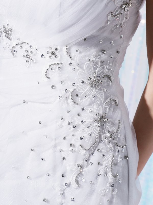 ホワイト モデル:ゆめか 身長:160cm 着用サイズ:Sサイズ