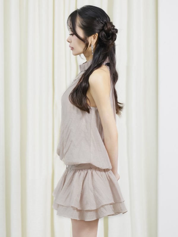 ベージュ モデル:みゆ 身長:156cm 着用サイズ:Sサイズ