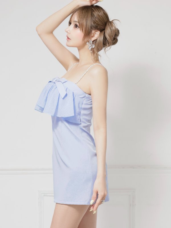 サックス　モデル：葉月芽生　身長：157cm　着用サイズ：Sサイズ