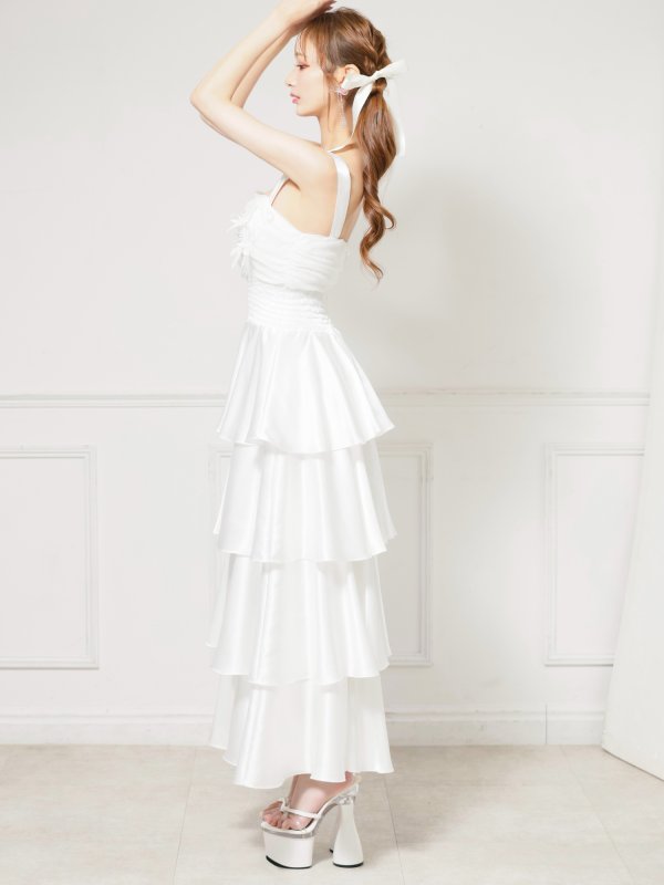 ホワイト モデル：楓　身長：161cm　着用サイズ：Sサイズ