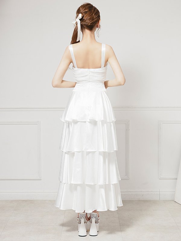 ホワイト モデル：楓　身長：161cm　着用サイズ：Sサイズ