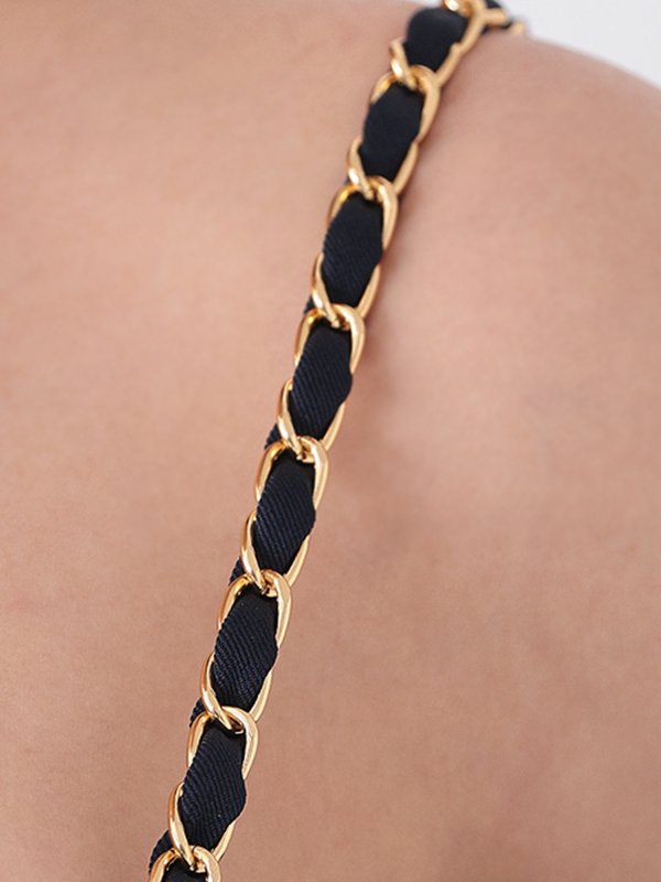 ネイビー　モデル：葉月芽生　身長：157cm　着用サイズ：Sサイズ